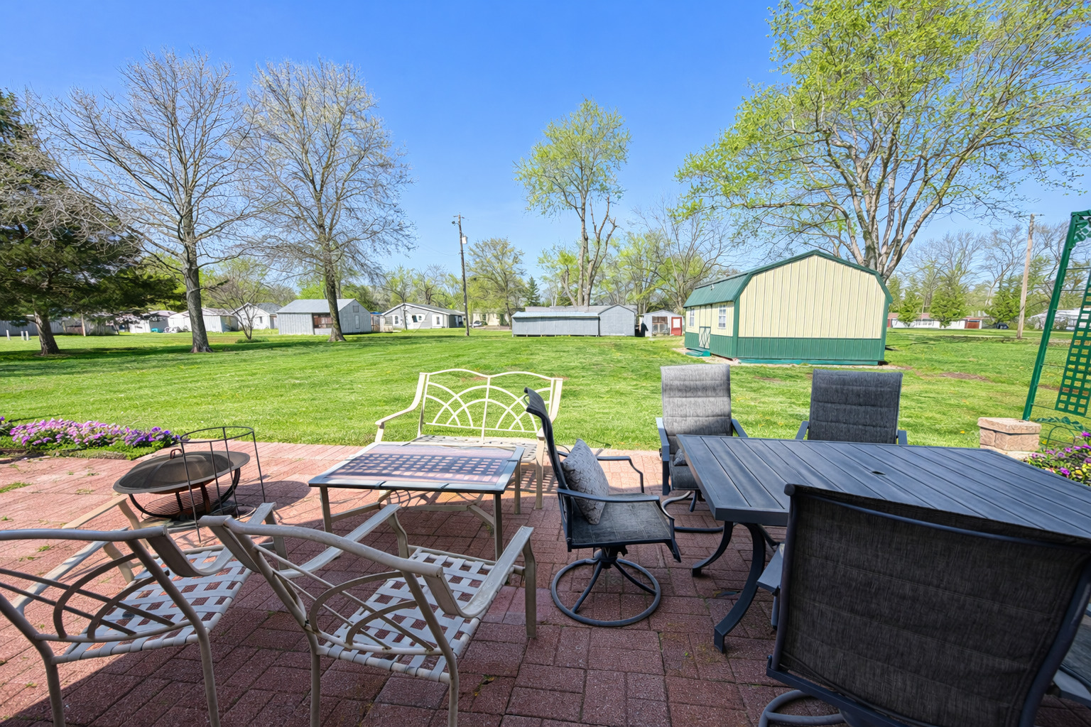 405 Wortby Street Odin, IL 62870 - Photo 4 of 18