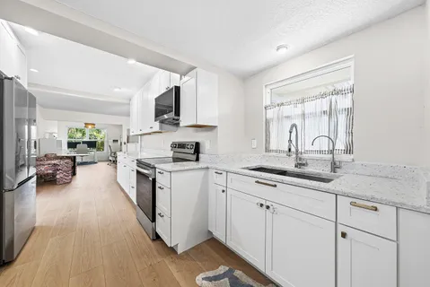 $895,000 | 435 Northeast 35th Street, Boca Raton, FL 33431