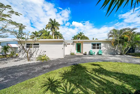 $895,000 | 435 Northeast 35th Street, Boca Raton, FL 33431