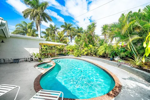 $895,000 | 435 Northeast 35th Street, Boca Raton, FL 33431