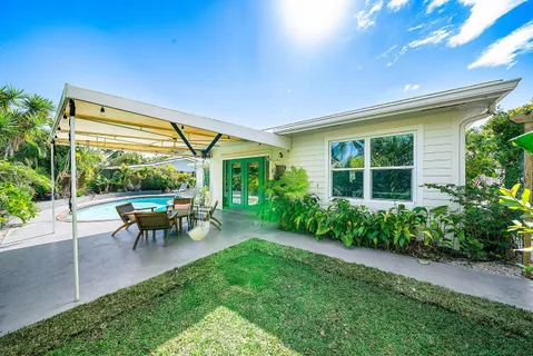 $895,000 | 435 Northeast 35th Street, Boca Raton, FL 33431