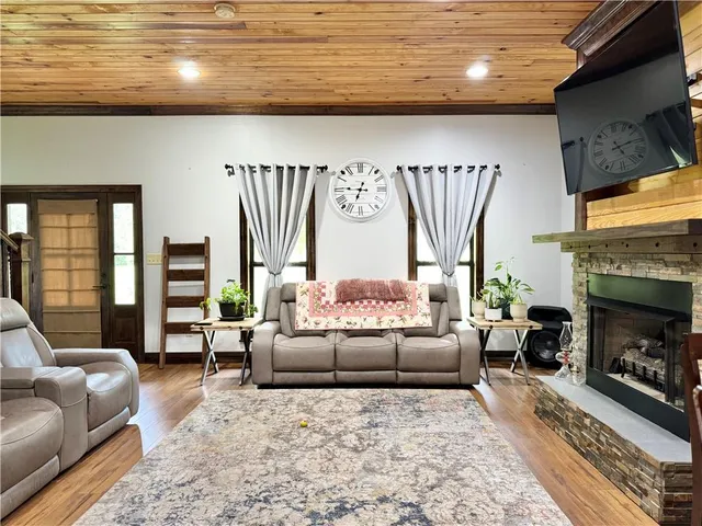 $410,000 | 195 Roland Preuett Road, Bentley, LA 71407