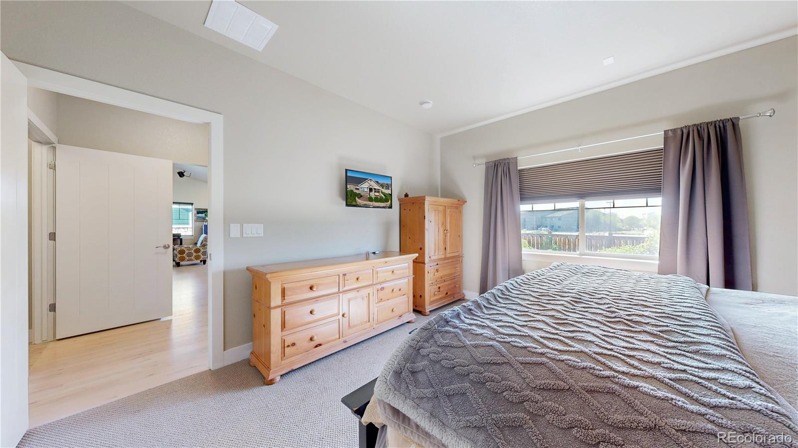 12604 Madison Way Thornton, CO 80241 - Photo 21 of 44