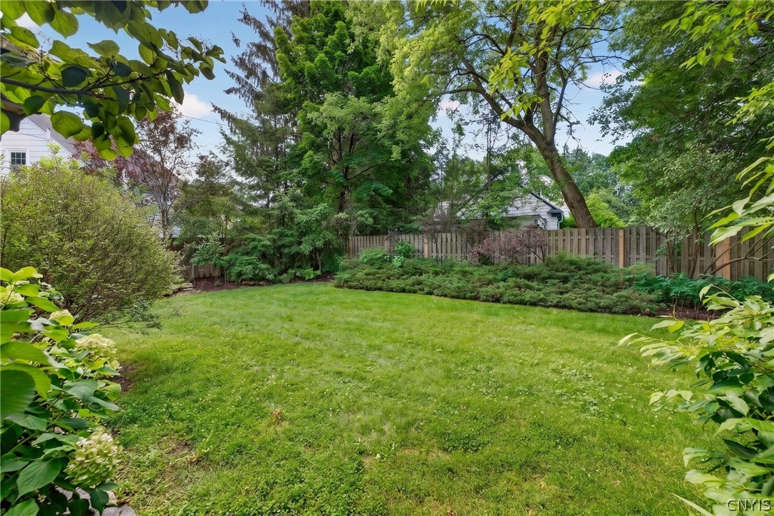 100 Shirley Road Syracuse, NY 13224 - Photo 4 of 49
