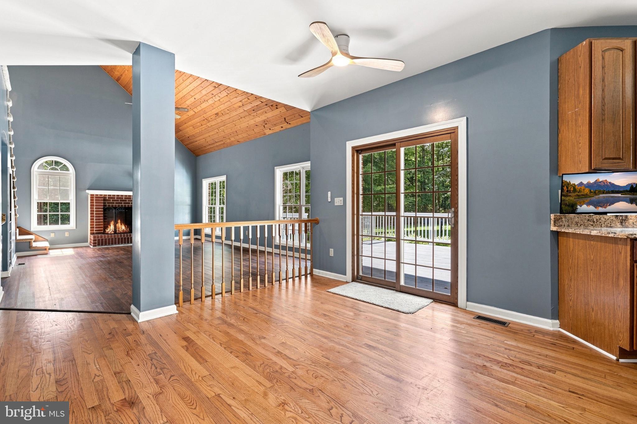 13142 Midway Road King George, VA 22485 - Photo 23 of 66 The upgraded wood features!