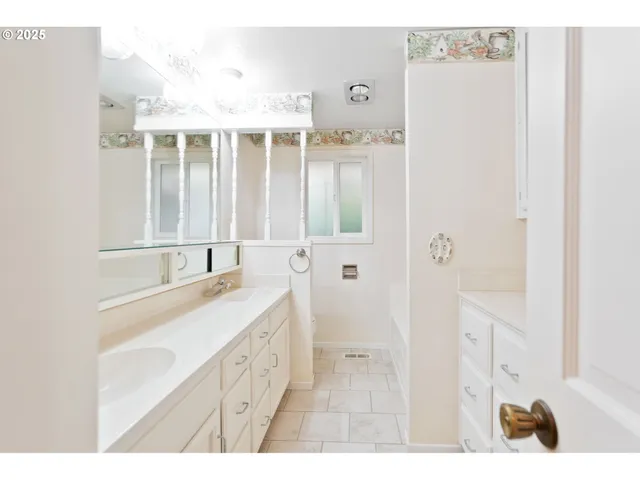 $530,000 | 1056 Northshire Court Northeast, Keizer, OR 97303