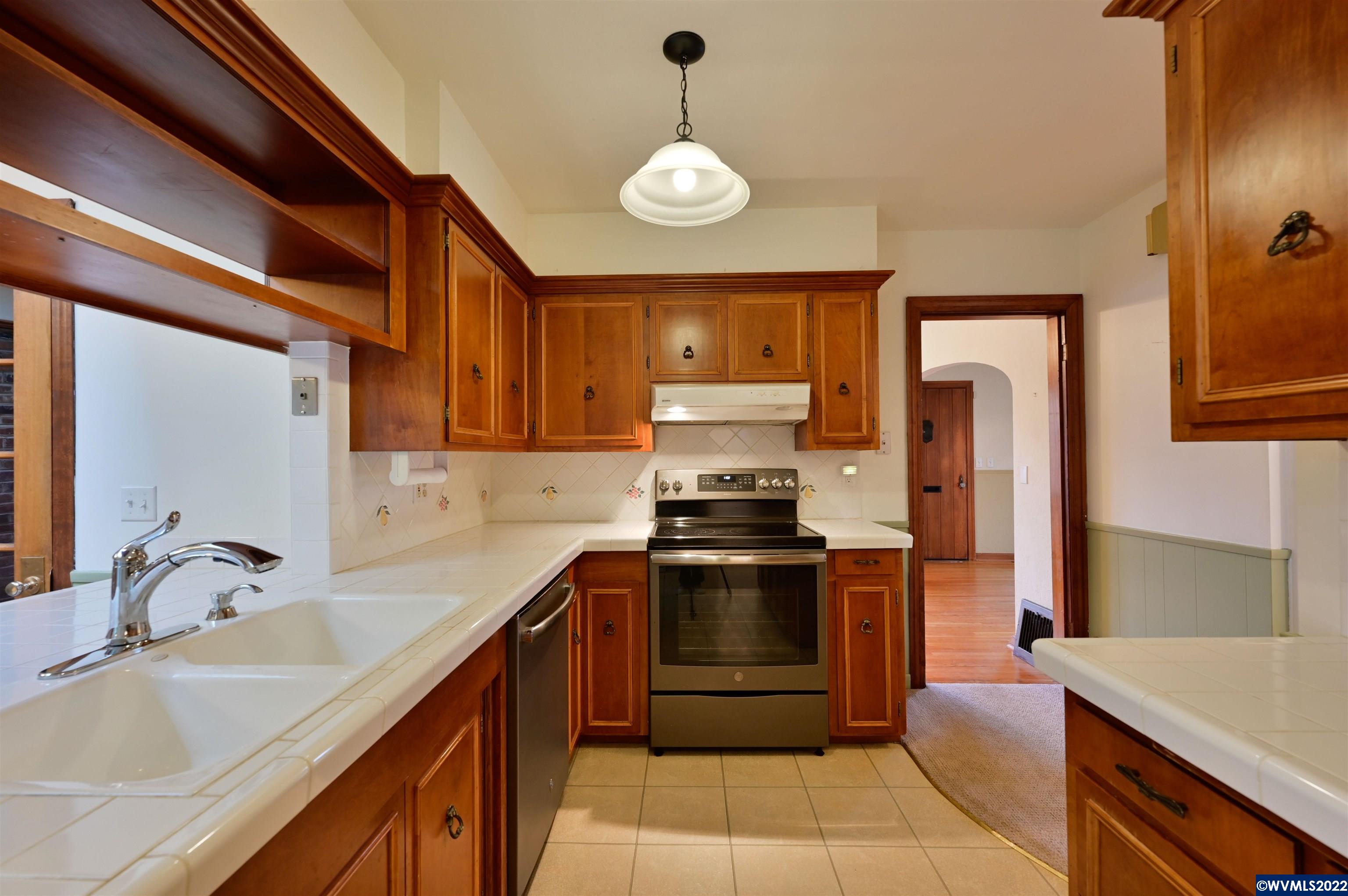 804 Southwest 10th Avenue Albany, OR 97321 - Photo 14 of 41