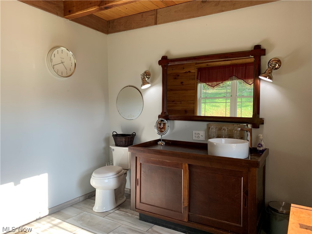 1761 Campbell Road Southwest New Philadelphia, OH 44663 - Photo 11 of 34 Gallery Image 11
