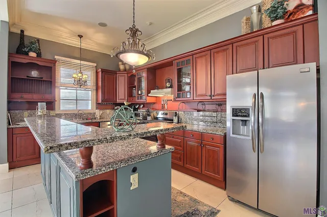 $3,500 | 5855 Government Street, Baton Rouge, LA 70806