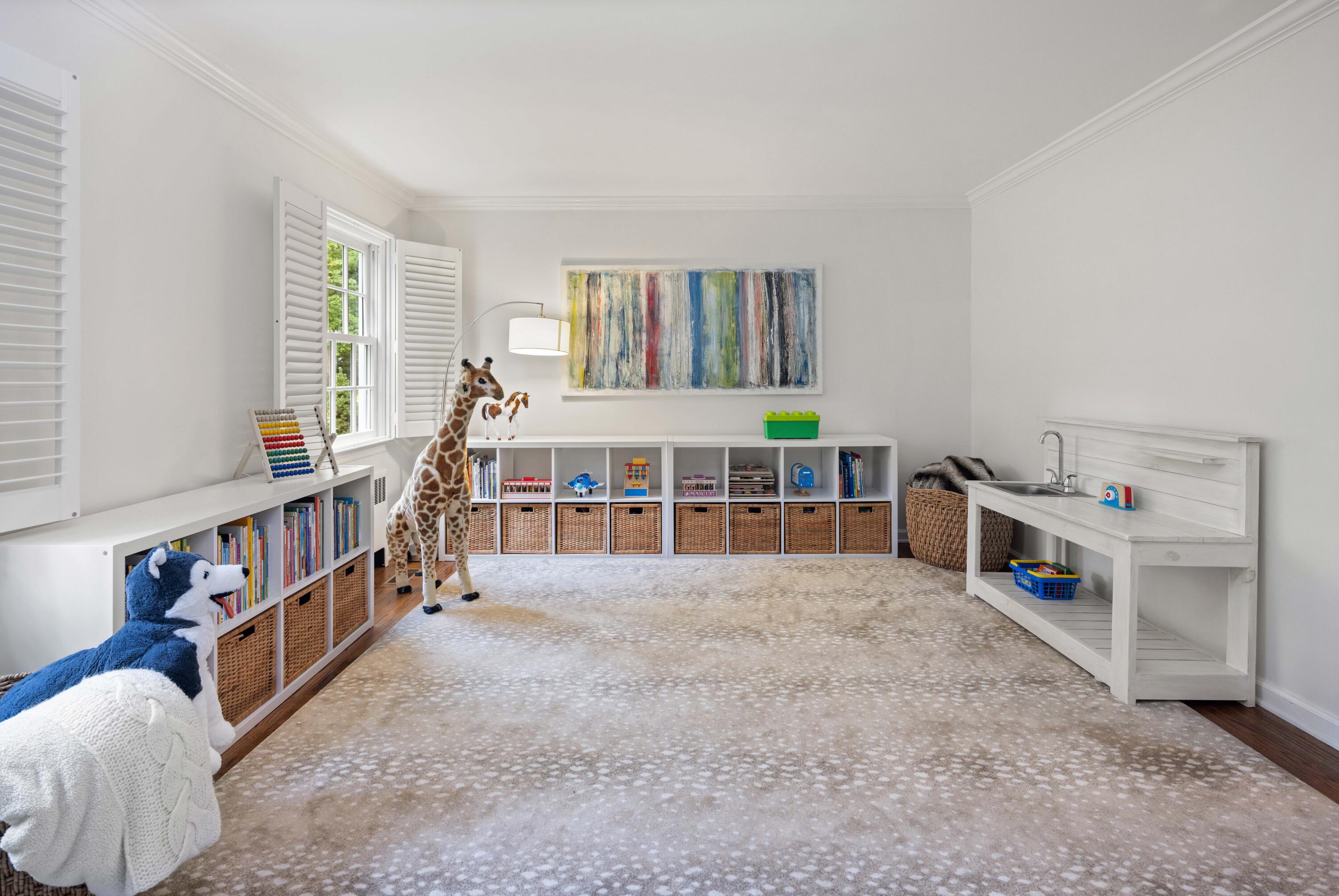 20 Maywood Road Darien, CT 06820 - Photo 14 of 27