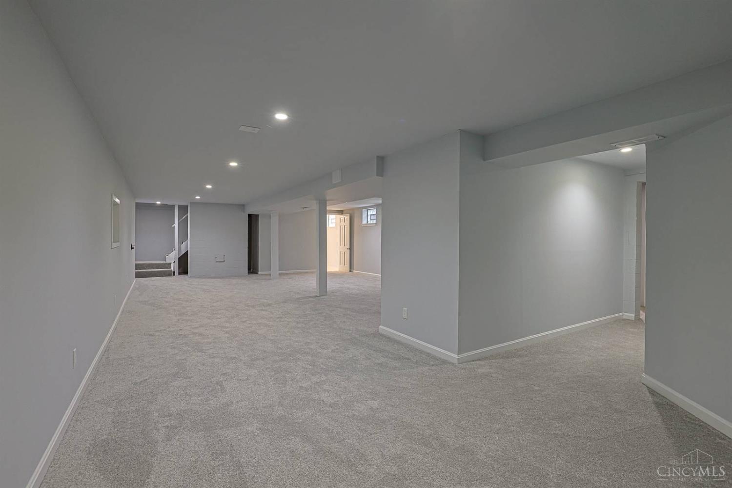 7811 Shawnee Run Road Cincinnati, OH 45243 - Photo 34 of 71