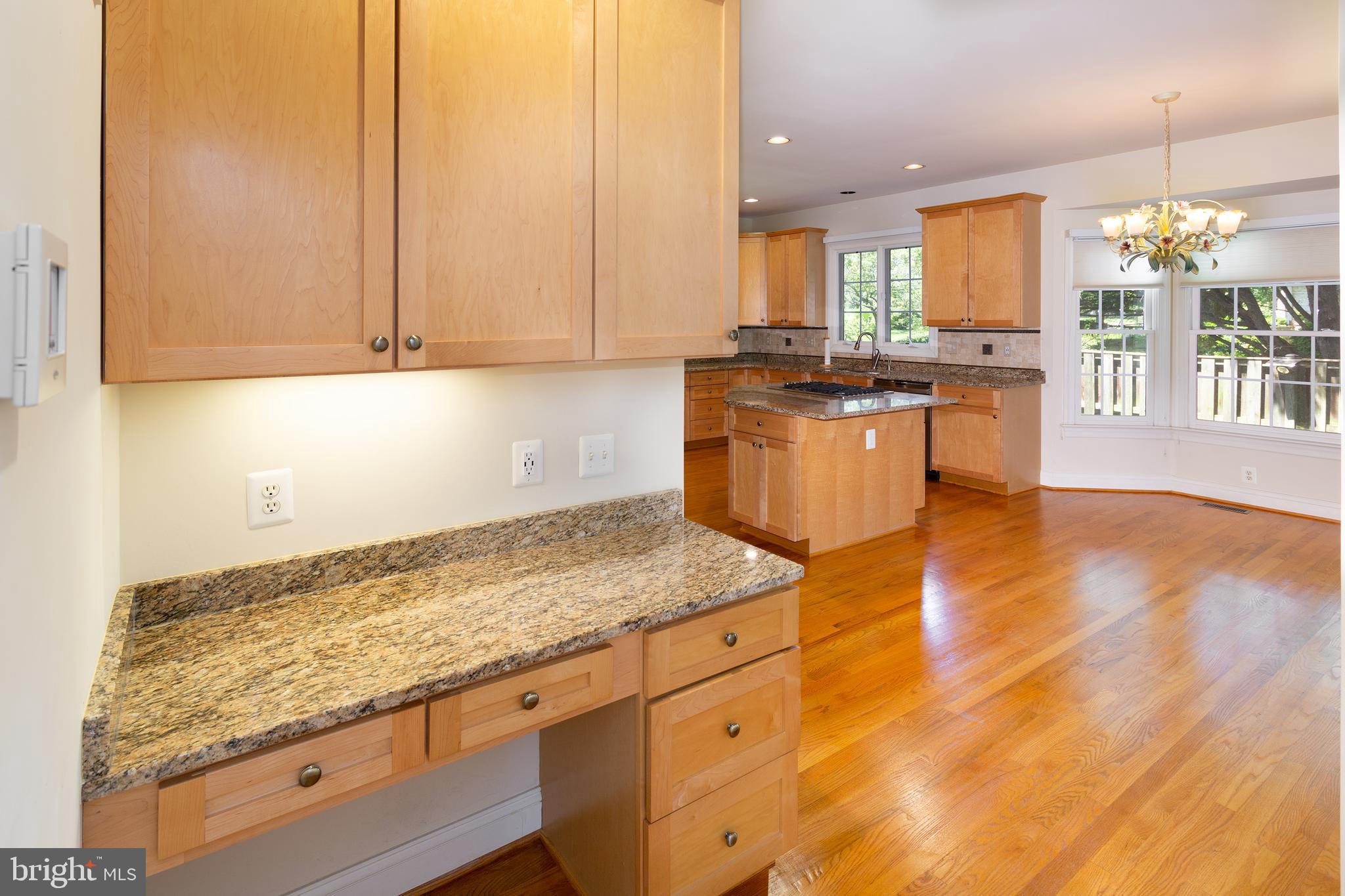 5924 Chesterbrook Road McLean, VA 22101 - Photo 15 of 60