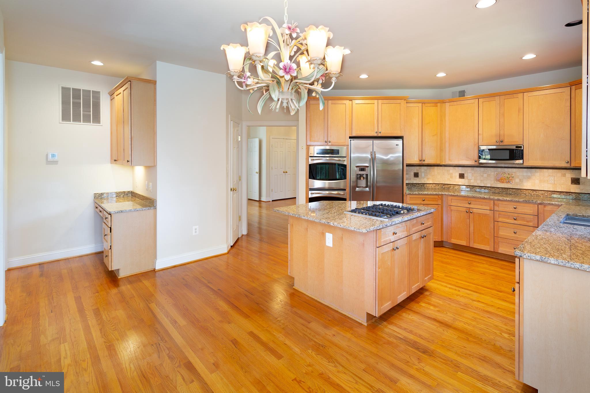 5924 Chesterbrook Road McLean, VA 22101 - Photo 17 of 60