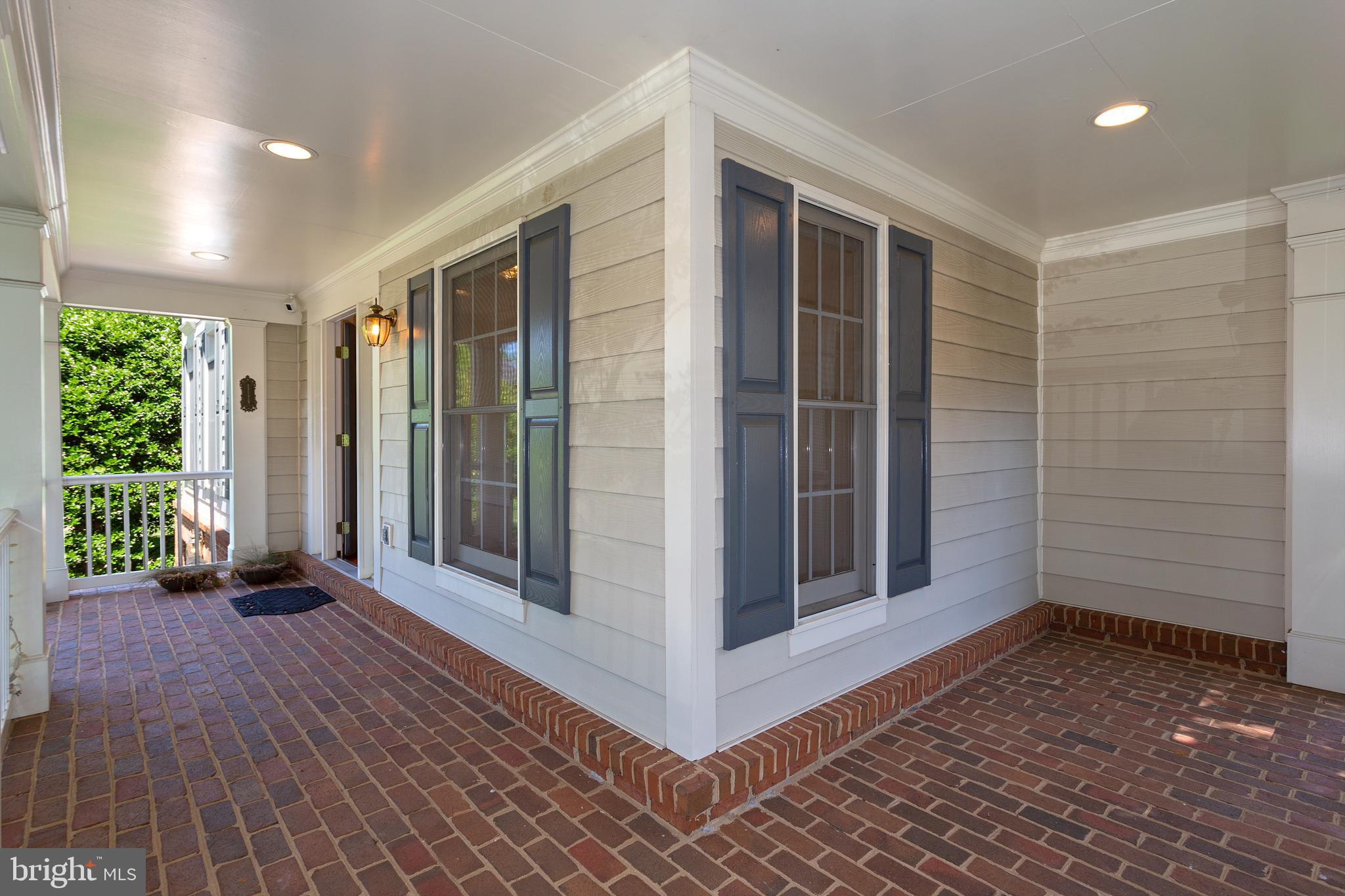 5924 Chesterbrook Road McLean, VA 22101 - Photo 4 of 60 Charming front porch