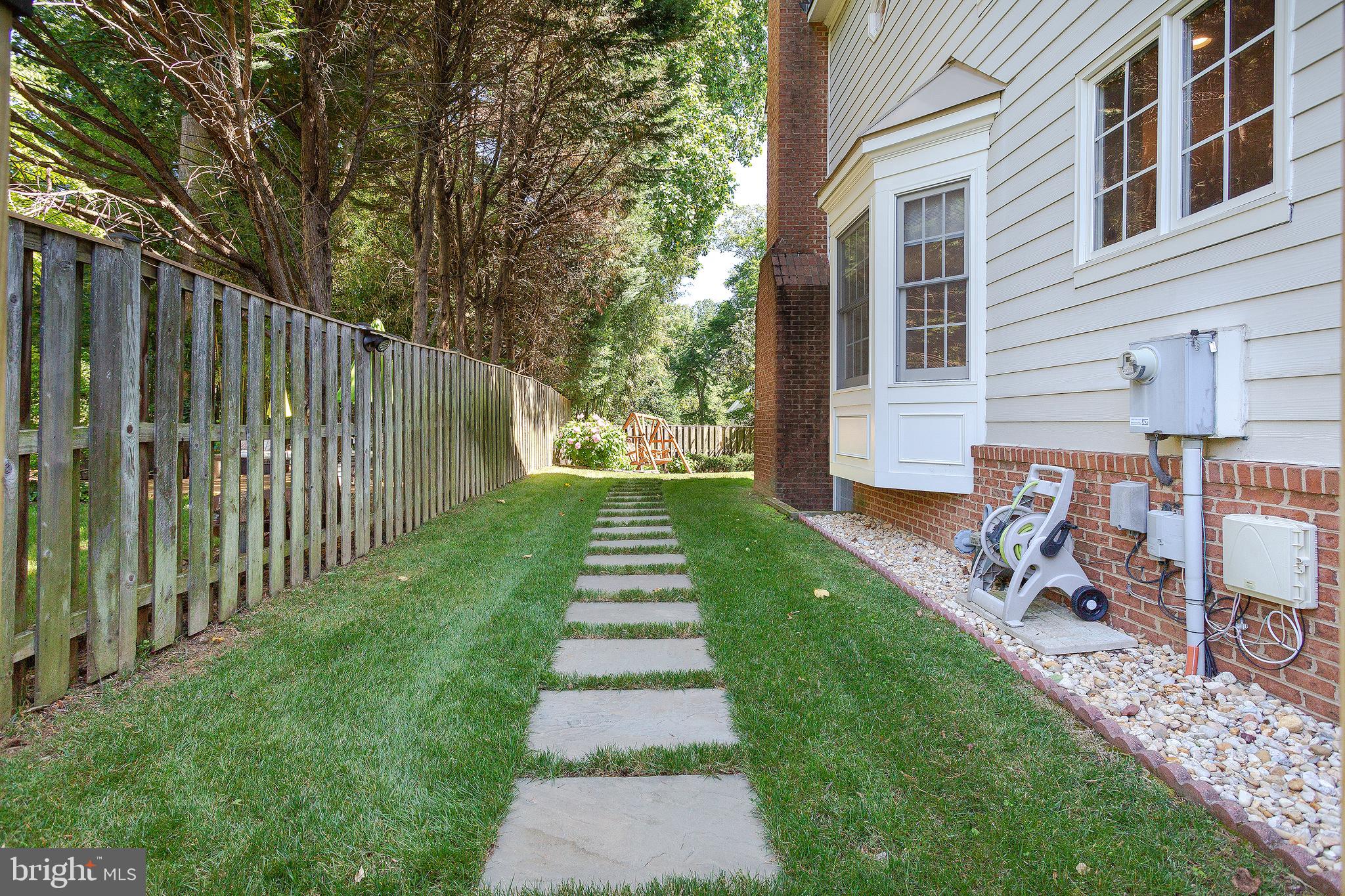 5924 Chesterbrook Road McLean, VA 22101 - Photo 53 of 60 Beautiful lawn, well maintained!