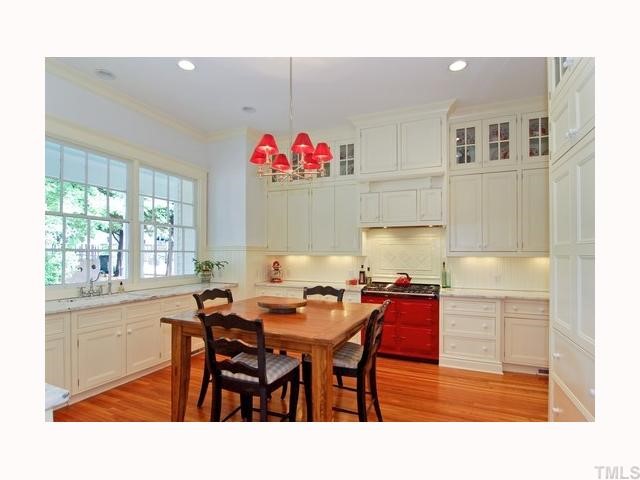 211 Hawthorne Road Raleigh, NC 27605 - Photo 4 of 12