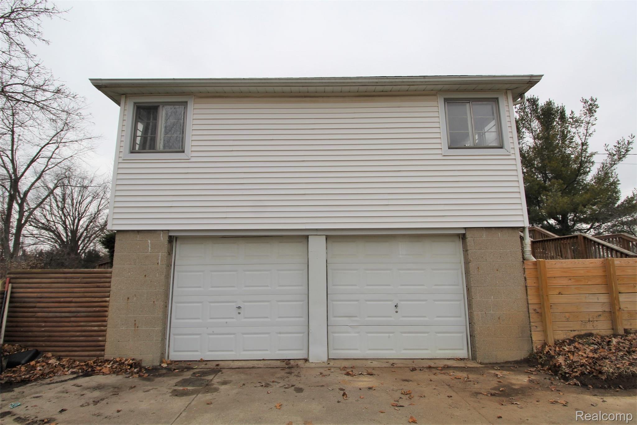 150 Davis Lake Road Lapeer, MI 48446 - Photo 27 of 34 IMG_7816.JPG