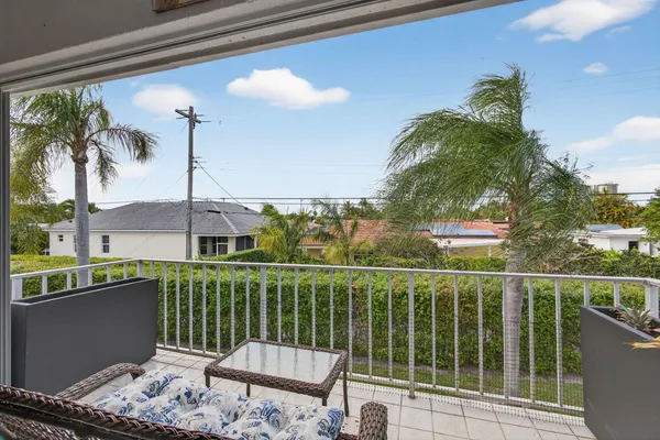 $315,000 | 1210 Sugar Sands Boulevard, Unit 241, Singer Island, FL 33404