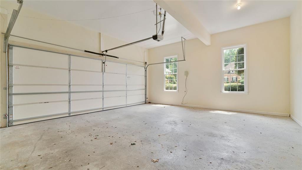 4612 Springside Court Southwest Mableton, GA 30126 - Photo 25 of 40 an empty room with windows and closet