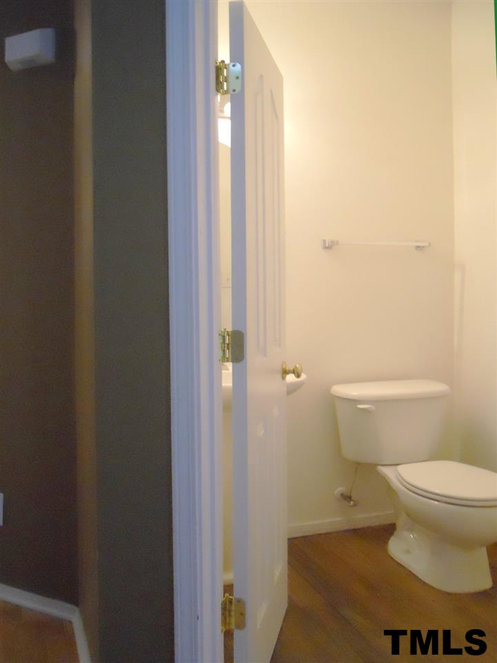 5609 Enoree Lane Raleigh, NC 27616 - Photo 6 of 25 Gallery Image 6