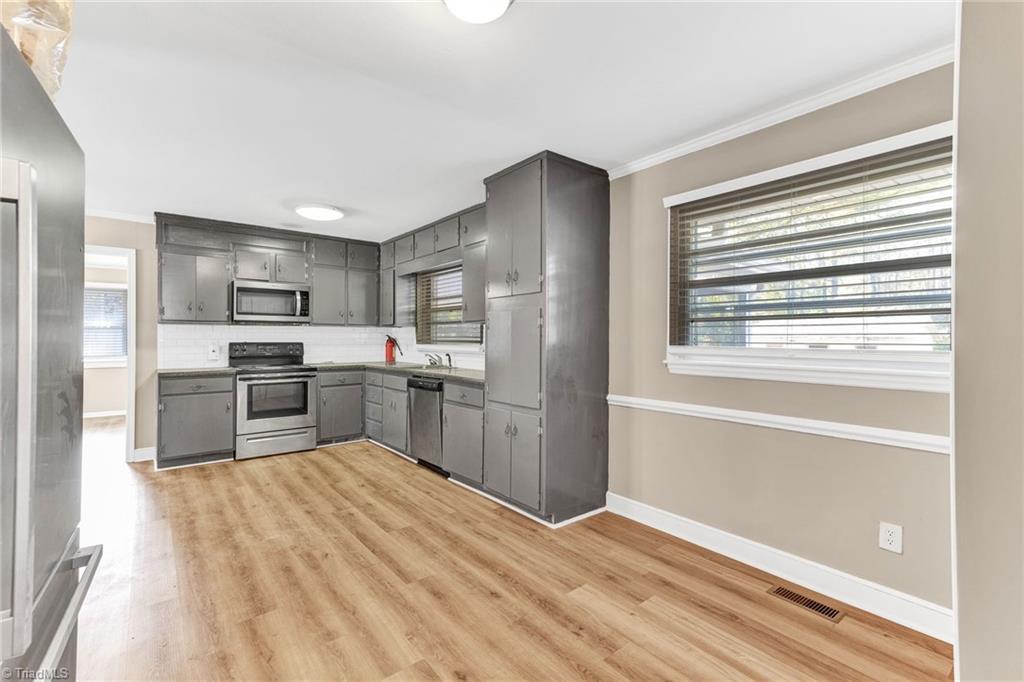 5517 Birch Ridge Road Greensboro, NC 27405 - Photo 14 of 29 Gallery Image 14