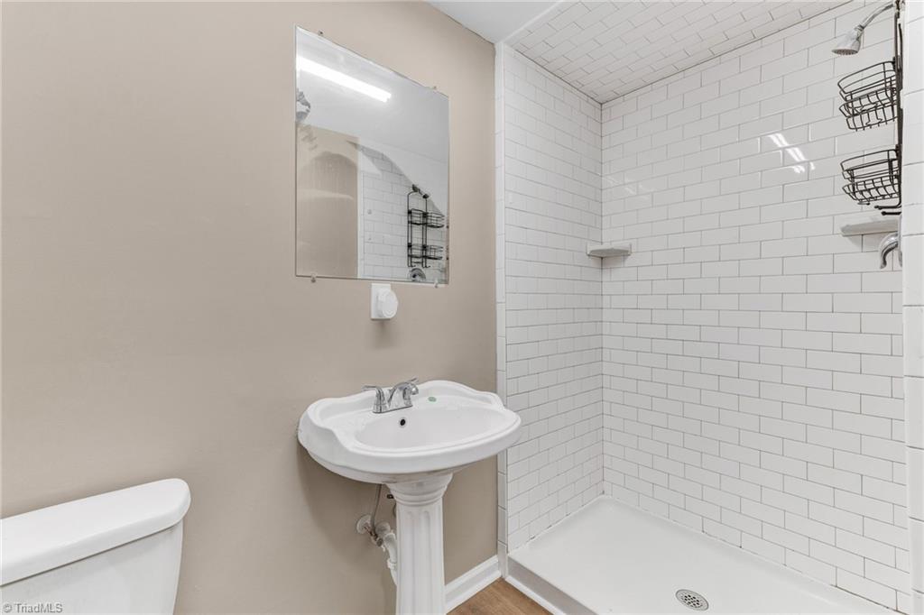 5517 Birch Ridge Road Greensboro, NC 27405 - Photo 18 of 29 Gallery Image 18