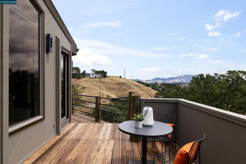$2,850,000 | 2 Leeward Glen, Lafayette, CA 94549