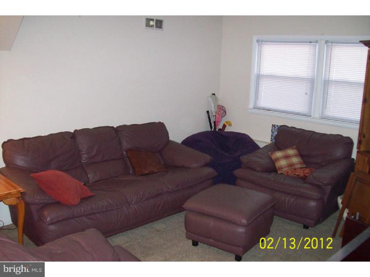56 Skeet Road Medford, NJ 08055 - Photo 5 of 9 Family Room