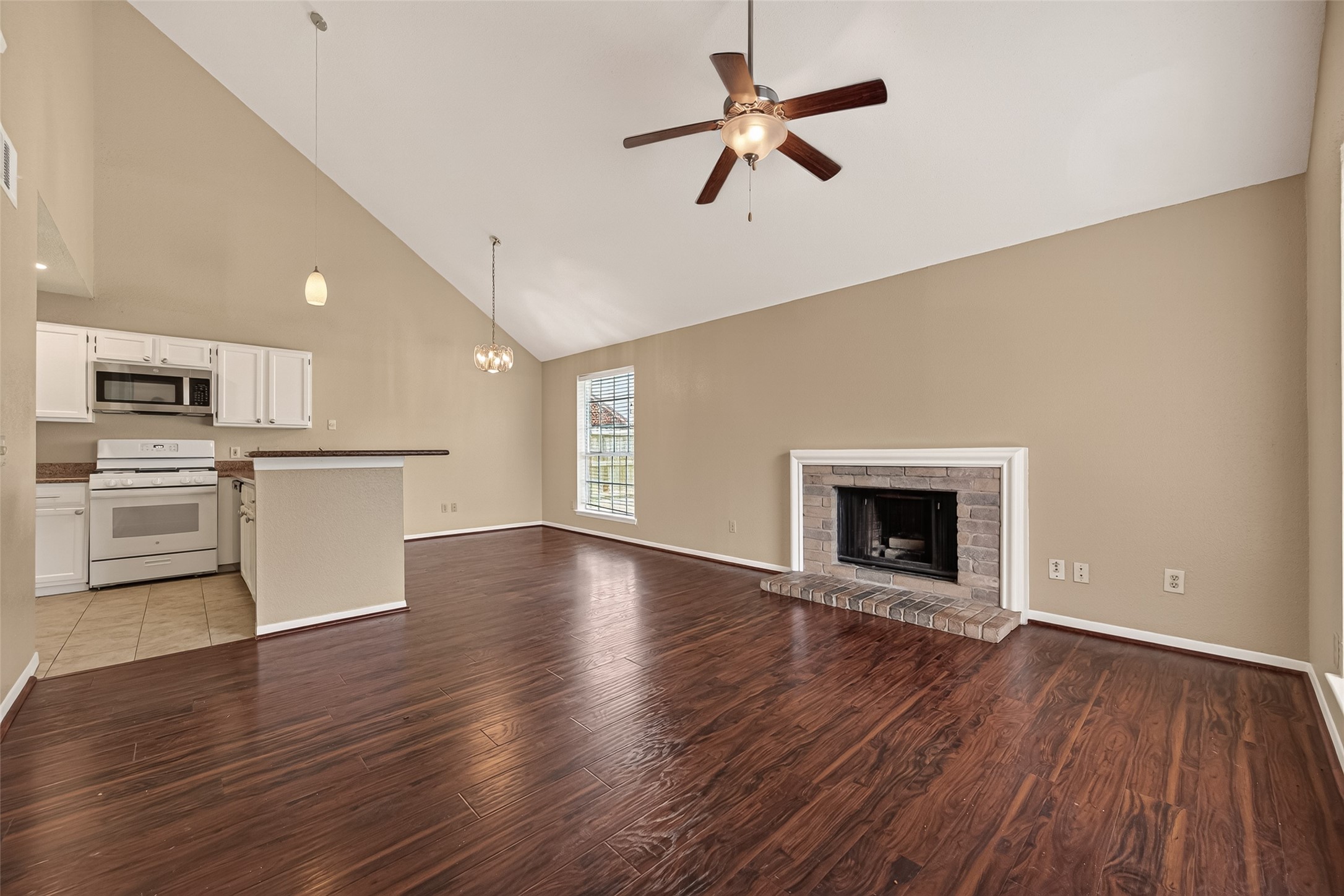 4503 Ranger Run Sugar Land, TX 77479 - Photo 8 of 25