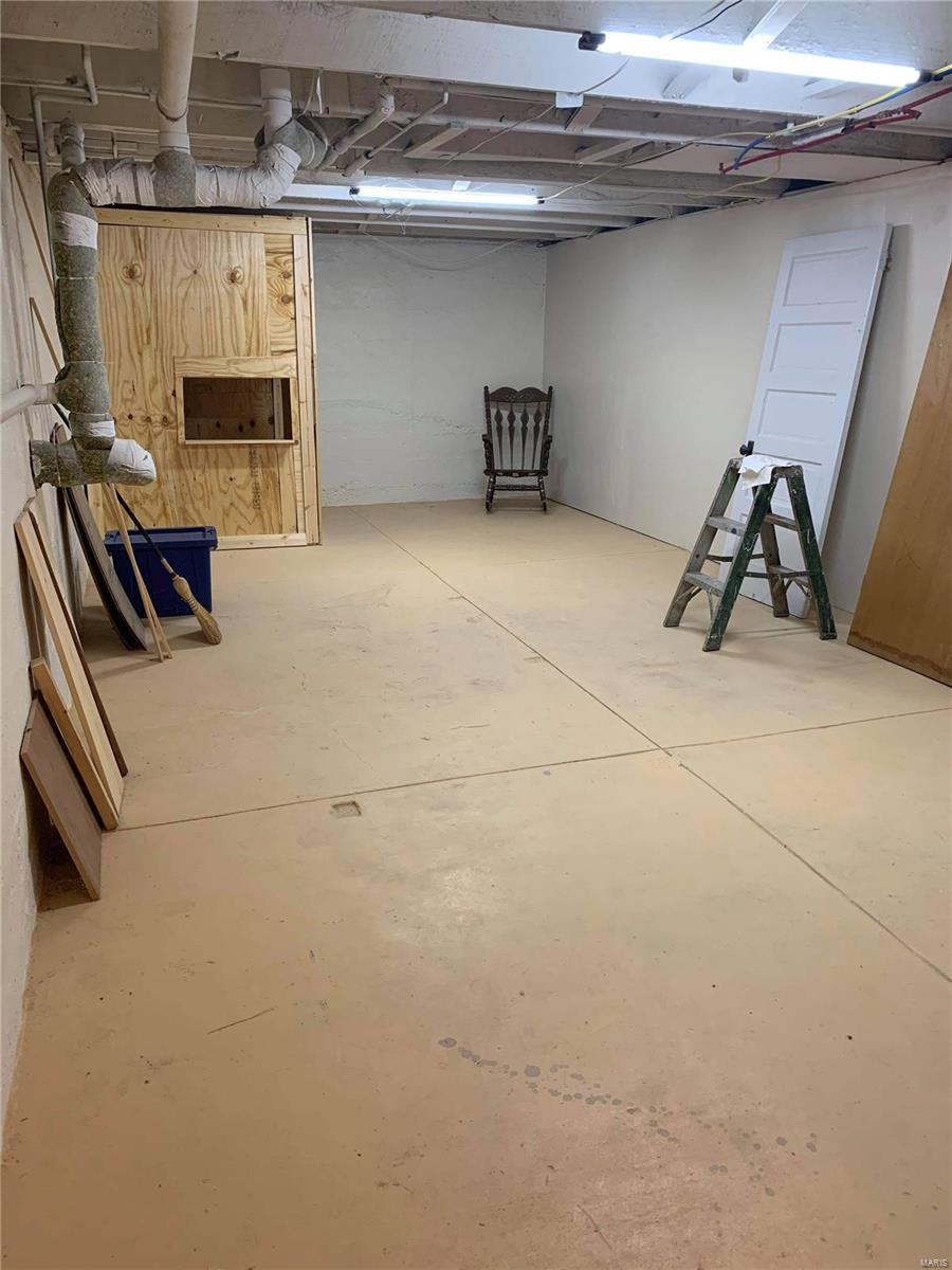 1056 George Street Chester, IL 62233 - Photo 41 of 43 Gallery Image 41