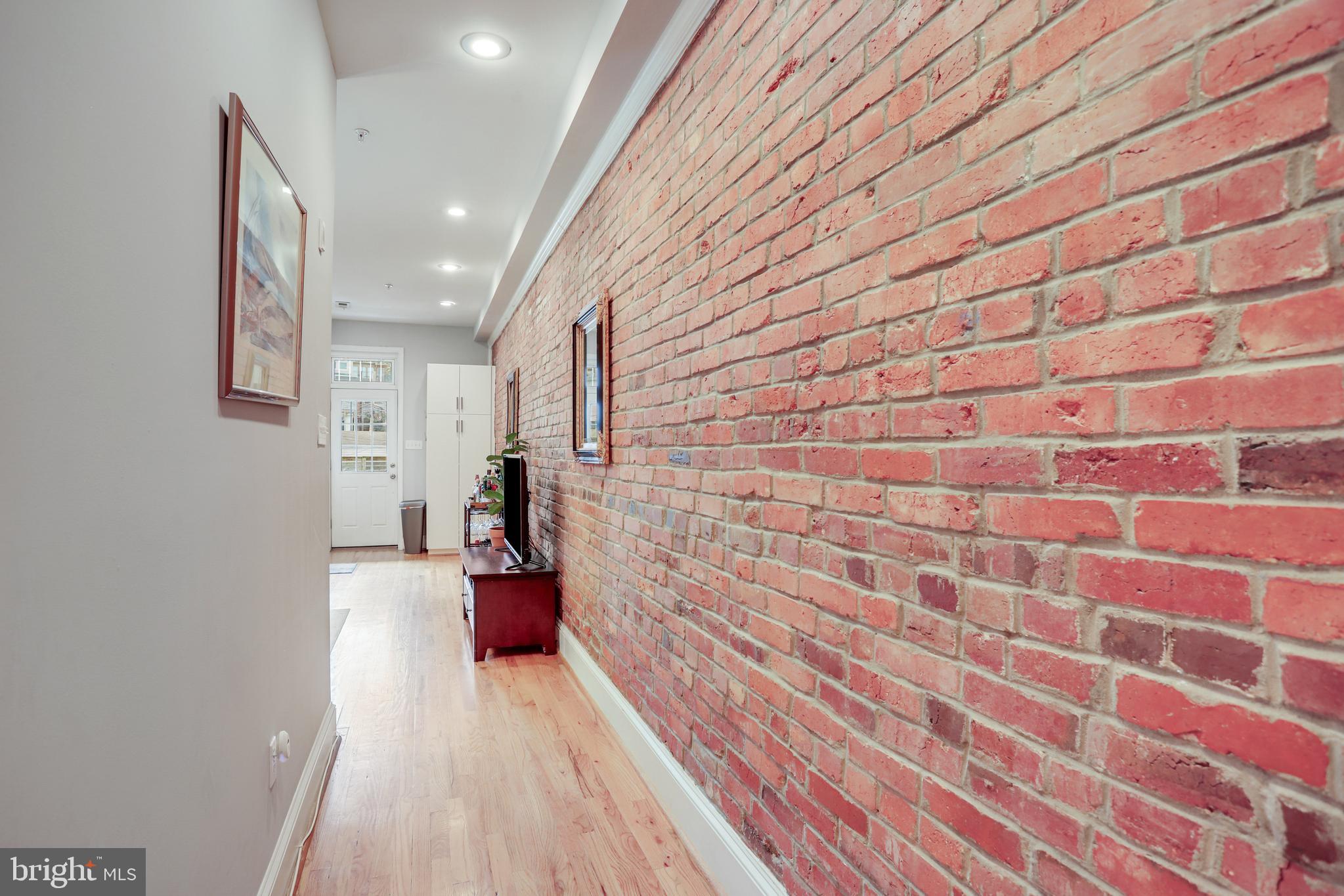 1008 Spring Road Northwest, Unit 2 Washington, DC 20010 - Photo 21 of 48 Gallery Image 21