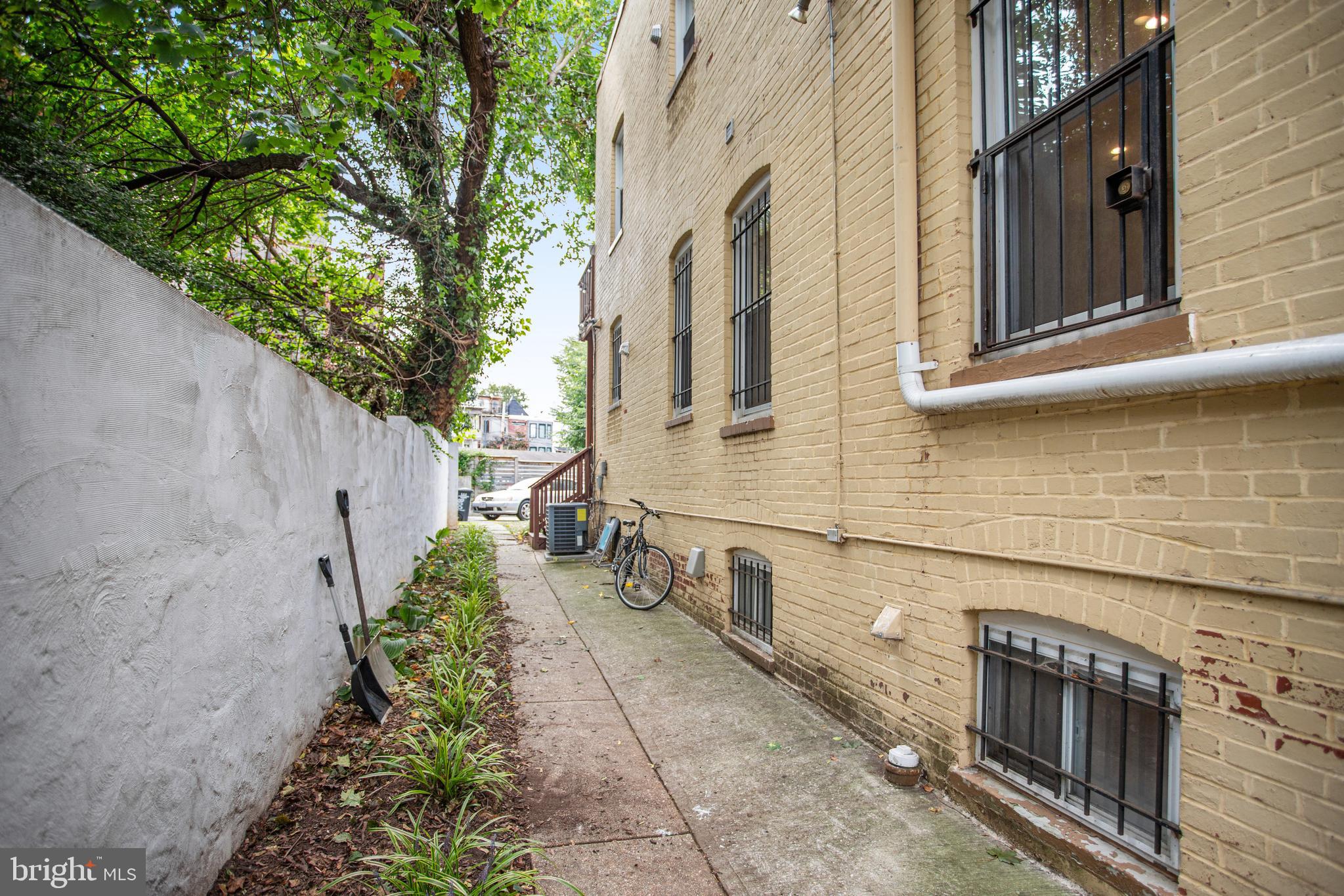 1008 Spring Road Northwest, Unit 2 Washington, DC 20010 - Photo 43 of 48 Gallery Image 43