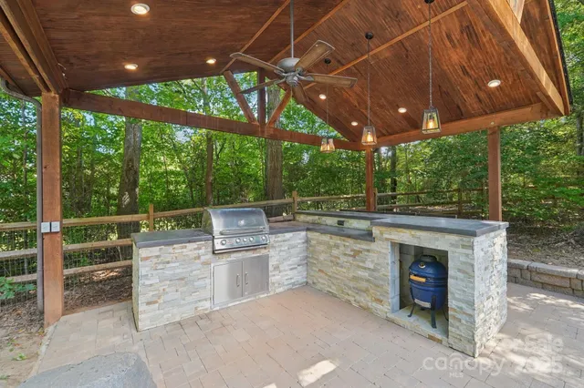 $700,000 | 3040 Patrick Pl Circle, Clover, SC 29710