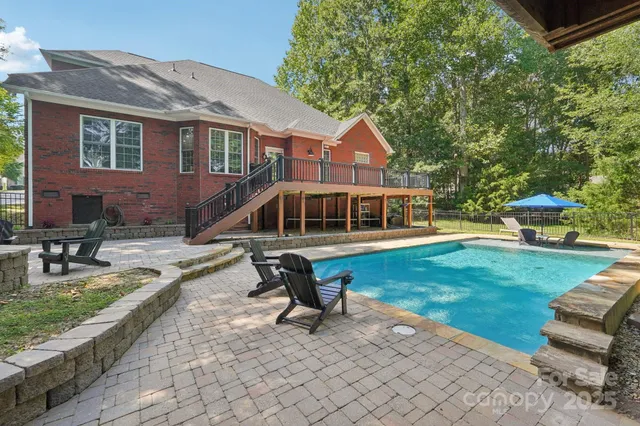 $700,000 | 3040 Patrick Pl Circle, Clover, SC 29710