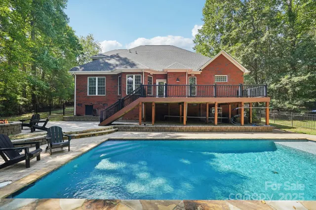 $700,000 | 3040 Patrick Pl Circle, Clover, SC 29710