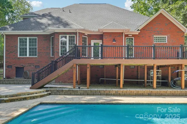 $700,000 | 3040 Patrick Pl Circle, Clover, SC 29710