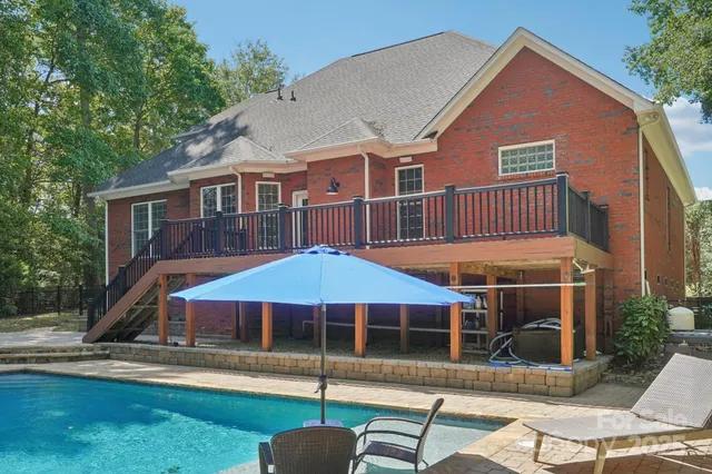 $700,000 | 3040 Patrick Pl Circle, Clover, SC 29710