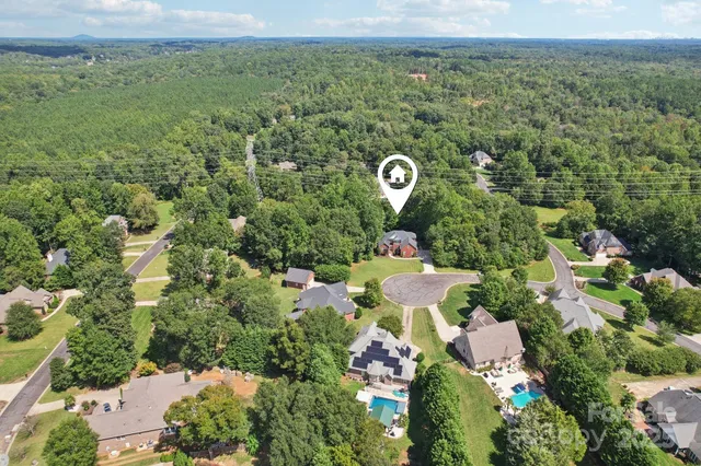 $700,000 | 3040 Patrick Pl Circle, Clover, SC 29710