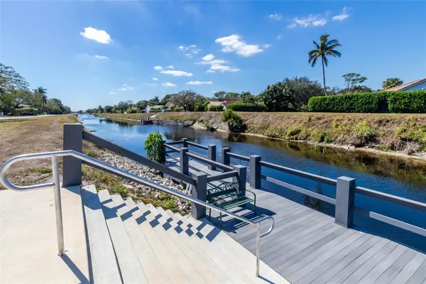 $165,000 | 2300 Southwest 22nd Avenue, Unit 112, Delray Beach, FL 33445