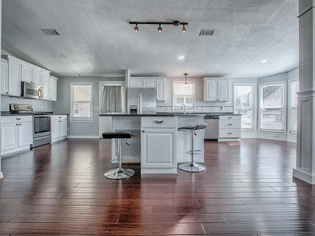 $234,500 | 518 St Andrews Boulevard, Lady Lake, FL 32159