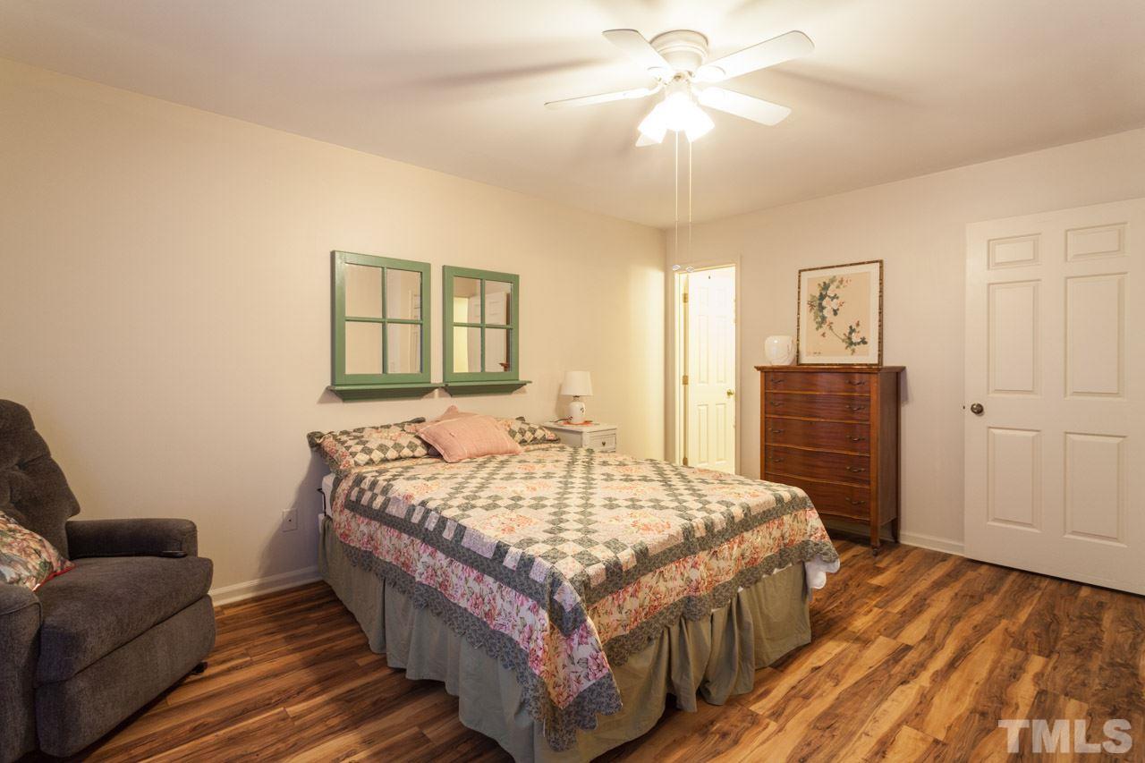 6804 Fairpoint Court Raleigh, NC 27613 - Photo 12 of 16
