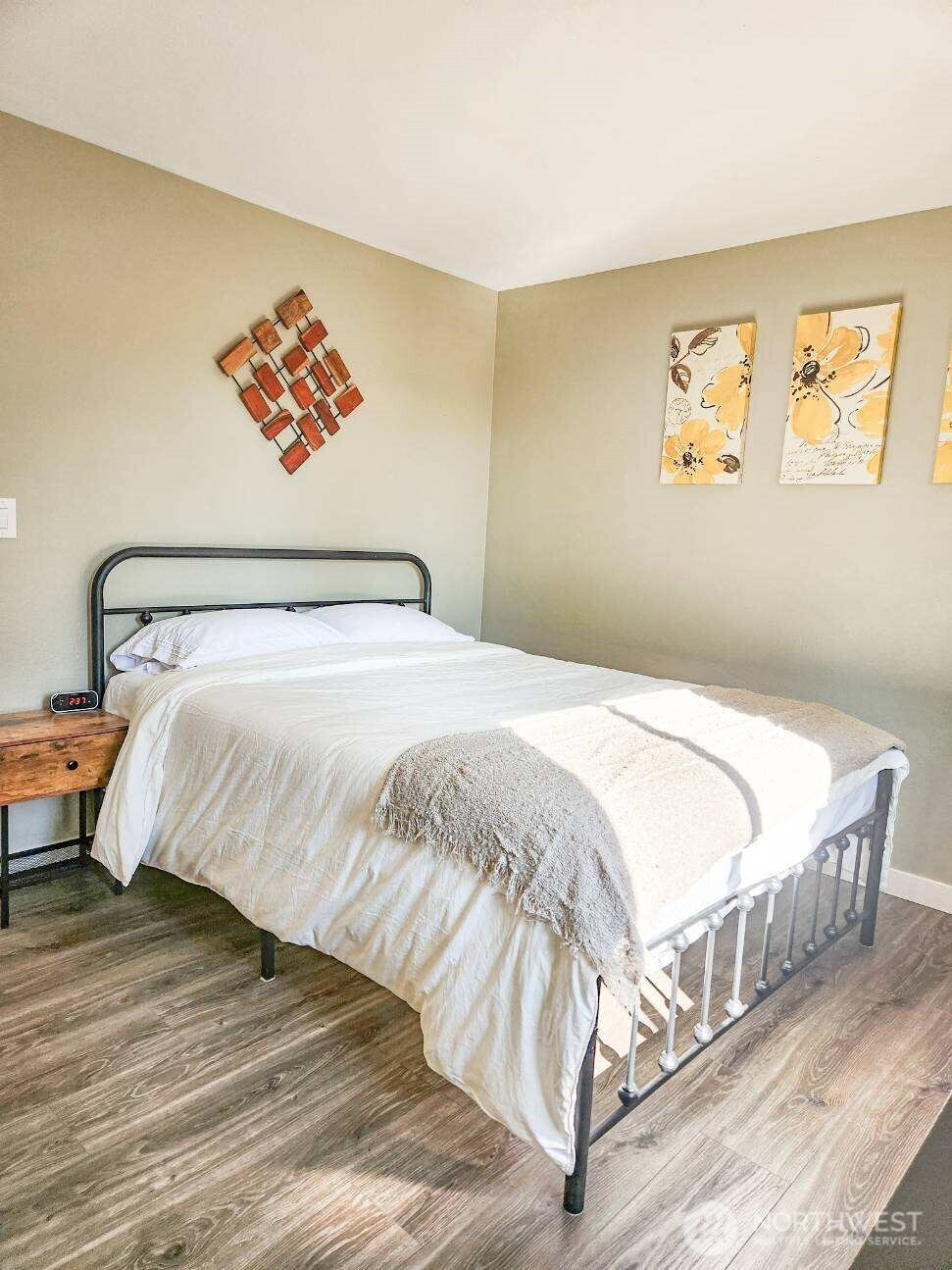 1915 East Spruce Street, Unit B Seattle, WA 98122 - Photo 17 of 24