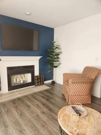 $430,000 | 1915 East Spruce Street, Unit B, Seattle, WA 98122