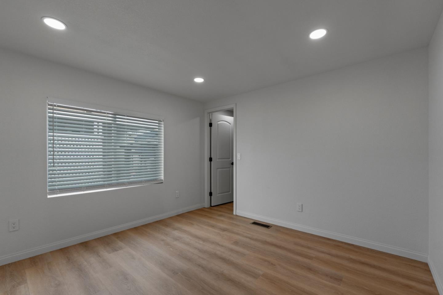 20 Russell Road, Unit 84 Salinas, CA 93906 - Photo 24 of 55 Gallery Image 24