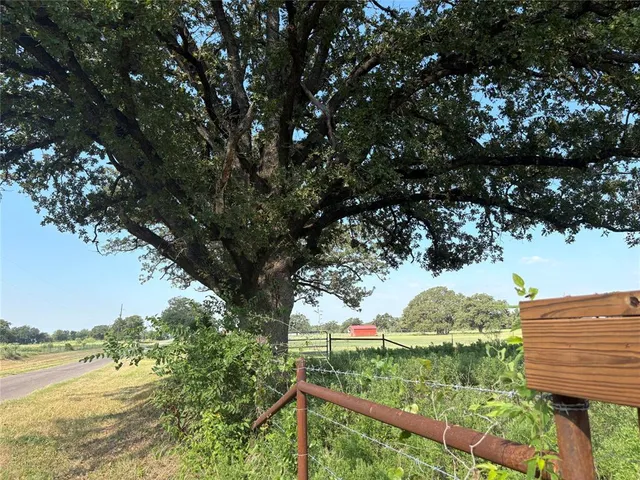 $119,000 | 8900 Old Highway, Calvert, TX 77837