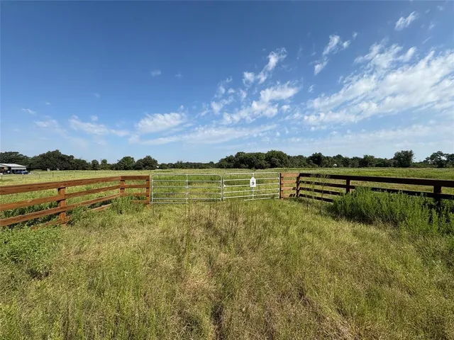 $119,000 | 8900 Old Highway, Calvert, TX 77837