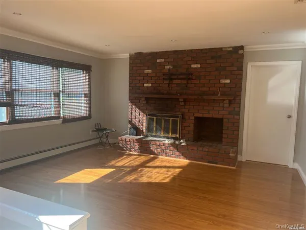 $4,950 | 3 Thornridge Lane, Centereach, NY 11720