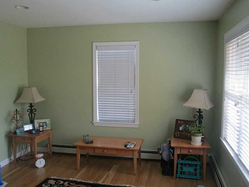 27 Gilbert Street Orono, ME 04473 - Photo 10 of 20 Living Room.