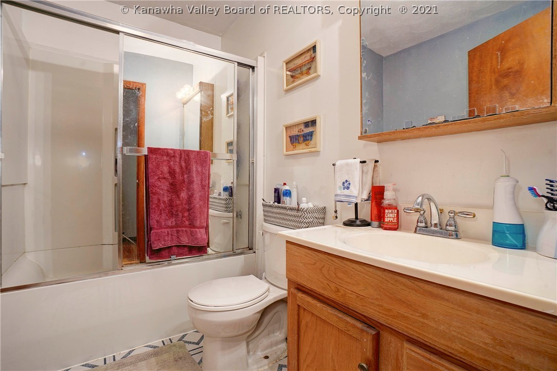 226 Easter Road Nitro, WV 25143 - Photo 15 of 24 Gallery Image 15