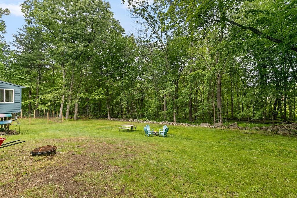 9 Country Road Hampstead, NH 03826 - Photo 36 of 39 Gallery Image 36